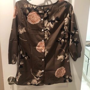 Tops - Cute versatile blouse/top Tops - Cute versatile blouse/top